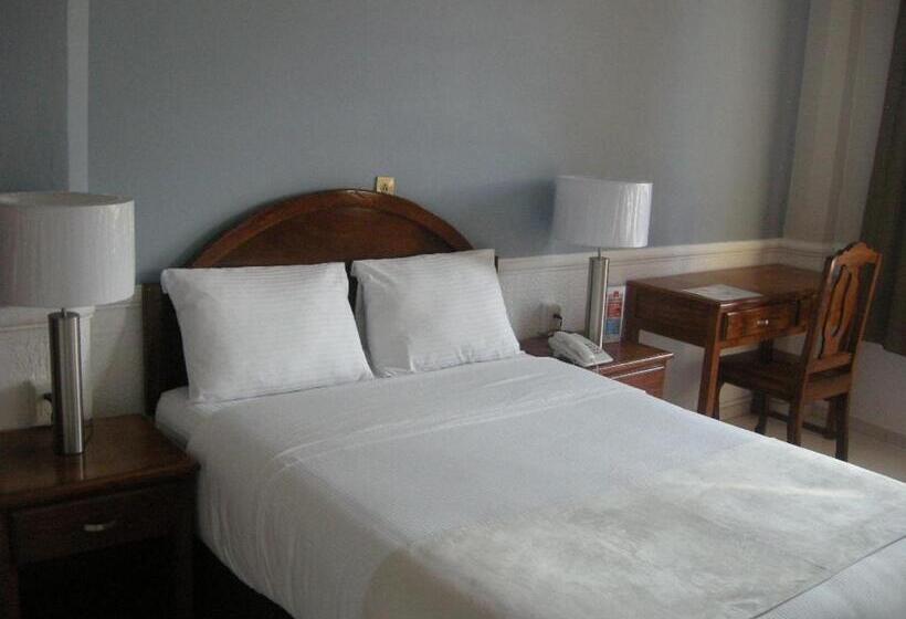 غرفة قياسية, Scala