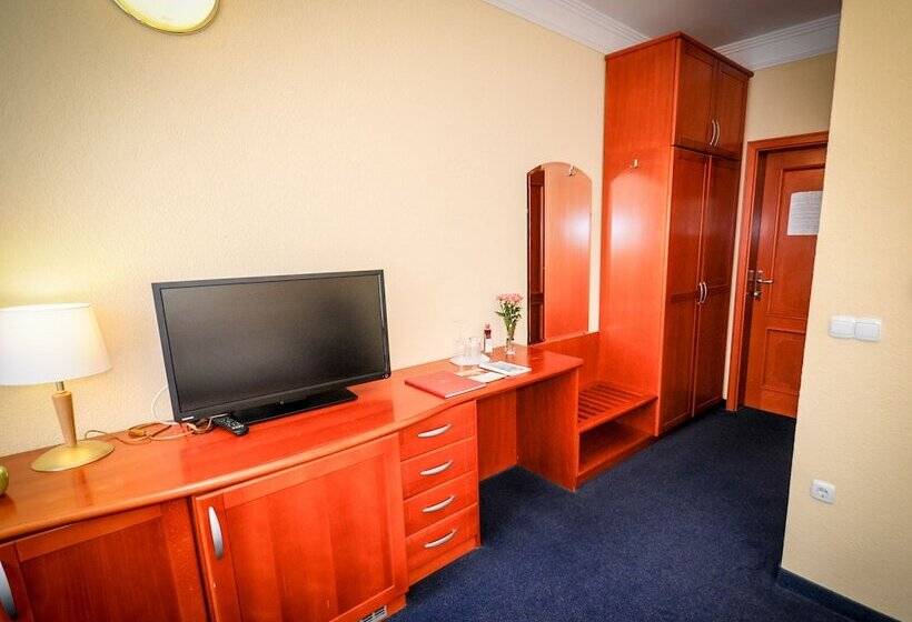 اتاق استاندارد یک نفره, Slovenija