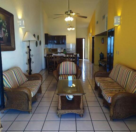 海の見える2ベッドルームアパートメント, Las Gaviotas Condo Hotel La Paz Bcs