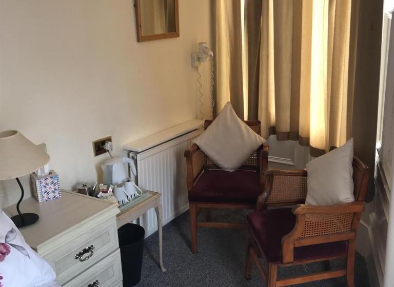 Четырехместный Номер Стандарт, Dorstan House