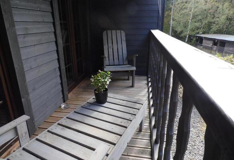 テラス付きデラックスルーム, Western City