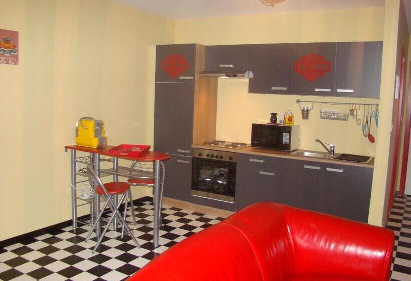 스탠다드 스튜디오, Western City