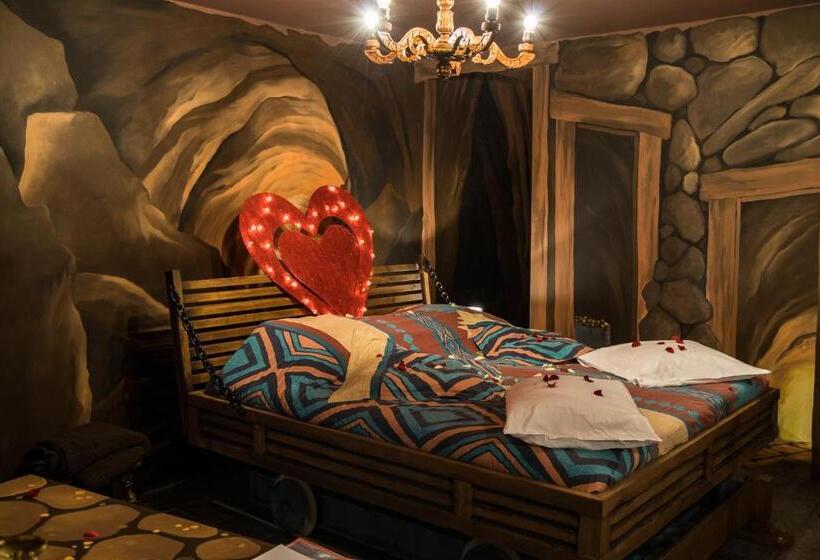 バスタブ付きスタンダードルーム, Western City