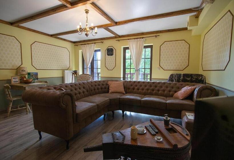 침실 1개 아파트, Western City