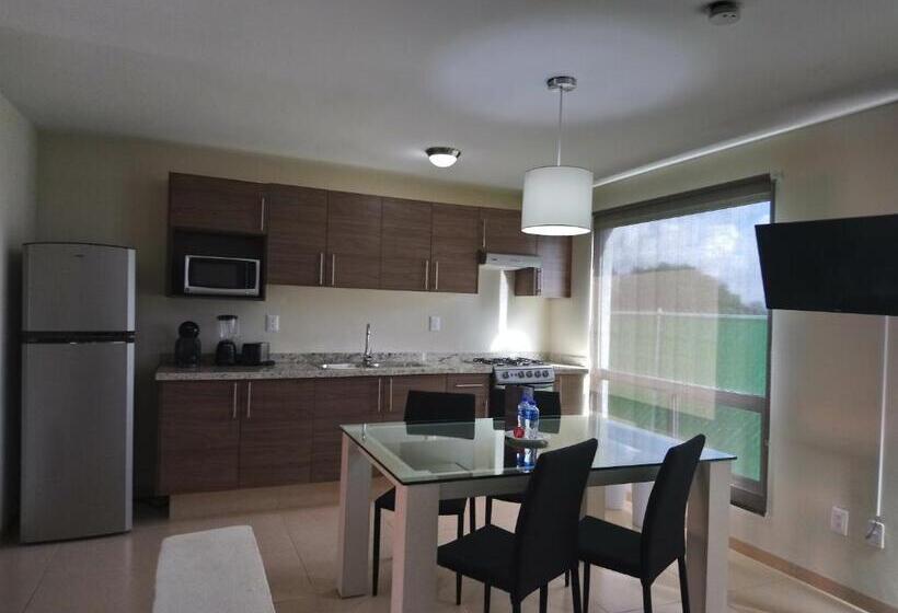 غرفه قياسيه سريرين مزدوجين, Redwood Villas Zona Industrial San Luis Potosi