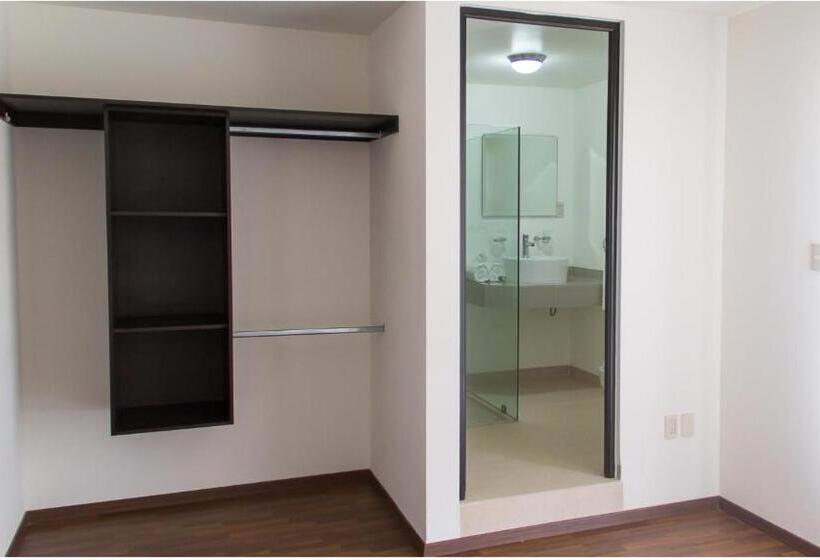 غرفة إدارية ثلاثية, Redwood Villas Zona Industrial San Luis Potosi