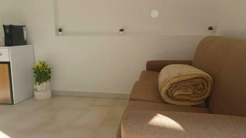 Standard Neljän Hengen Huone, B&b Dimorangel