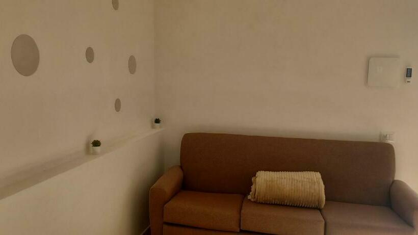 اتاق استاندارد چهار تخته, B&b Dimorangel