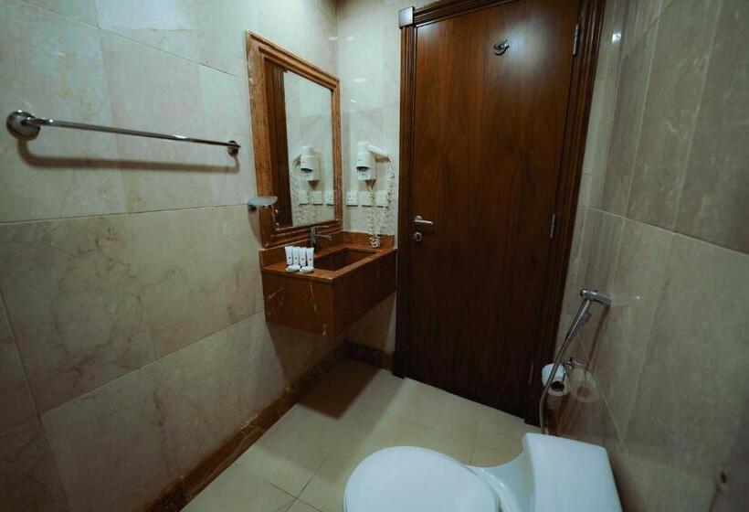 Quarto Deluxe Individual, Nour Al Thuria