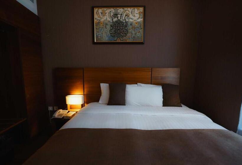 Quarto Deluxe Individual, Nour Al Thuria