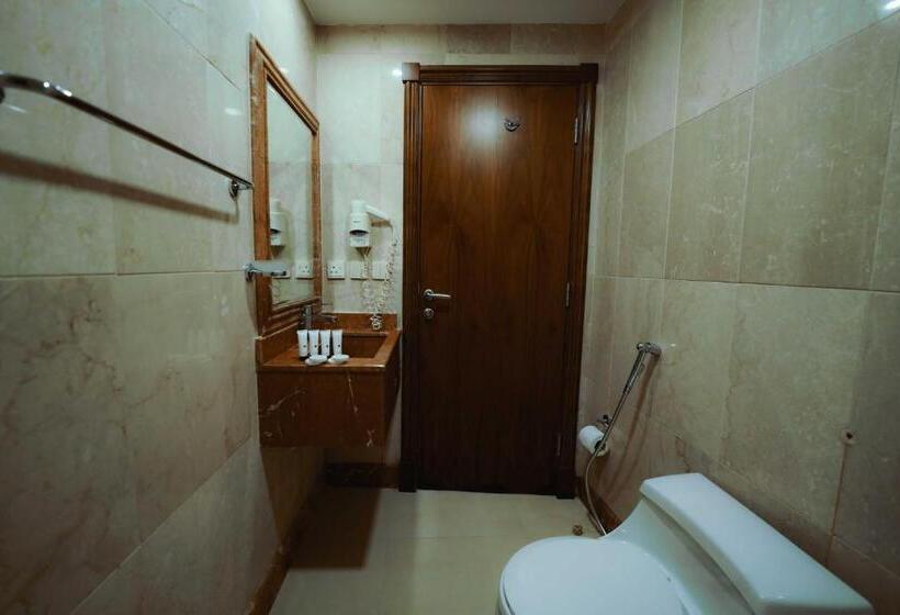 Quarto Deluxe Individual, Nour Al Thuria