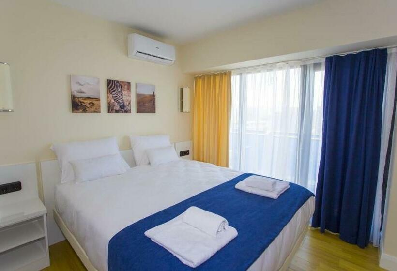 سوییت با چشم‌انداز دریا, Orbi Hotel Rooms