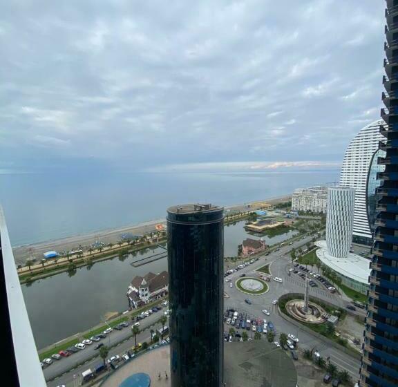 سوییت با چشم‌انداز دریا, Orbi Hotel Rooms