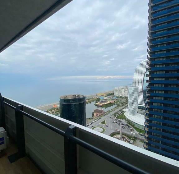 سوییت با چشم‌انداز دریا, Orbi Hotel Rooms