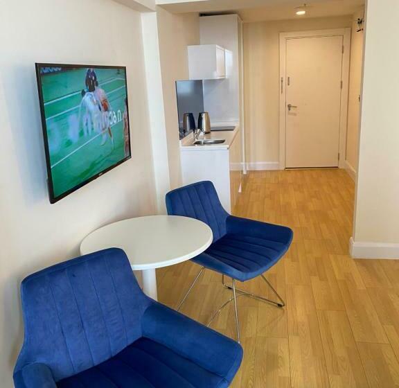 سوییت با چشم‌انداز دریا, Orbi Hotel Rooms