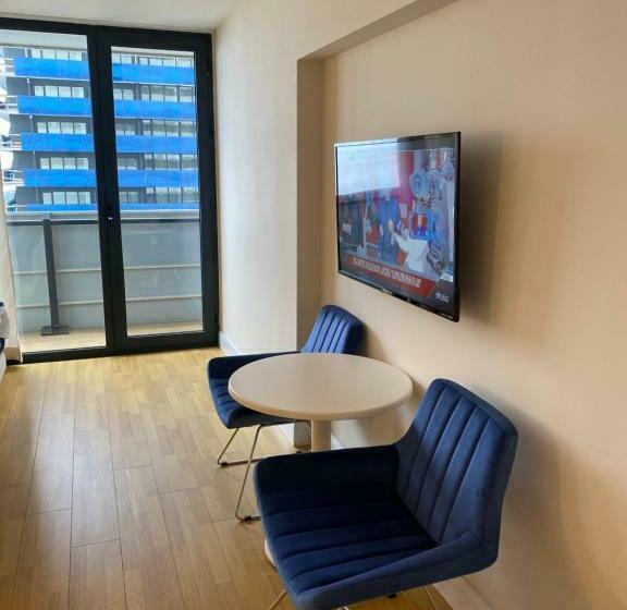 سوییت با چشم‌انداز دریا, Orbi Hotel Rooms