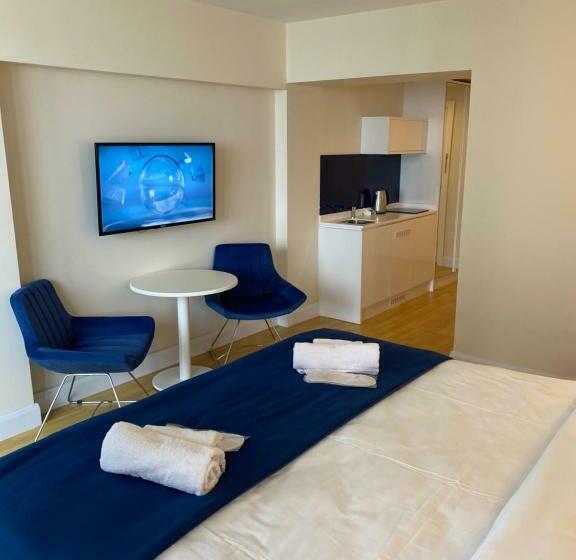 سوییت با چشم‌انداز دریا, Orbi Hotel Rooms