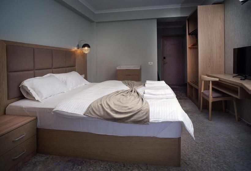 Номер Deluxe, Pensiunea Onyx