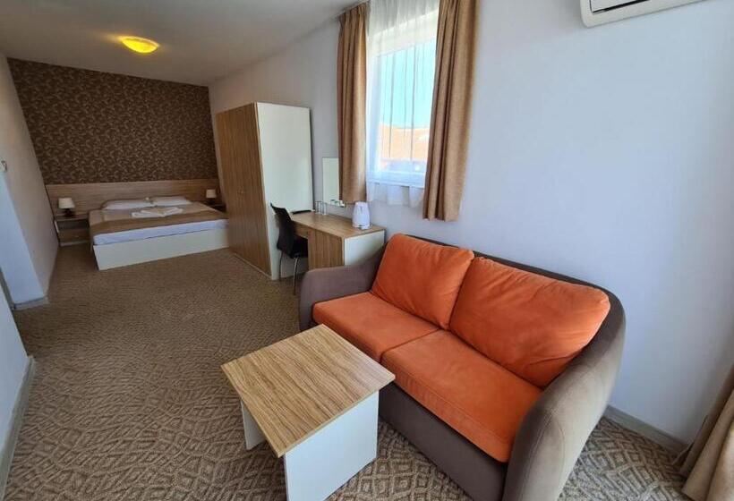 패밀리 룸 바다 전망, Mida