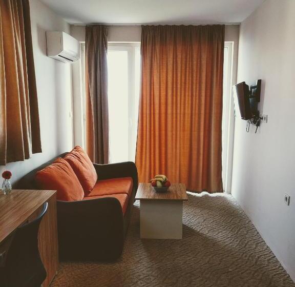 패밀리 룸 바다 전망, Mida