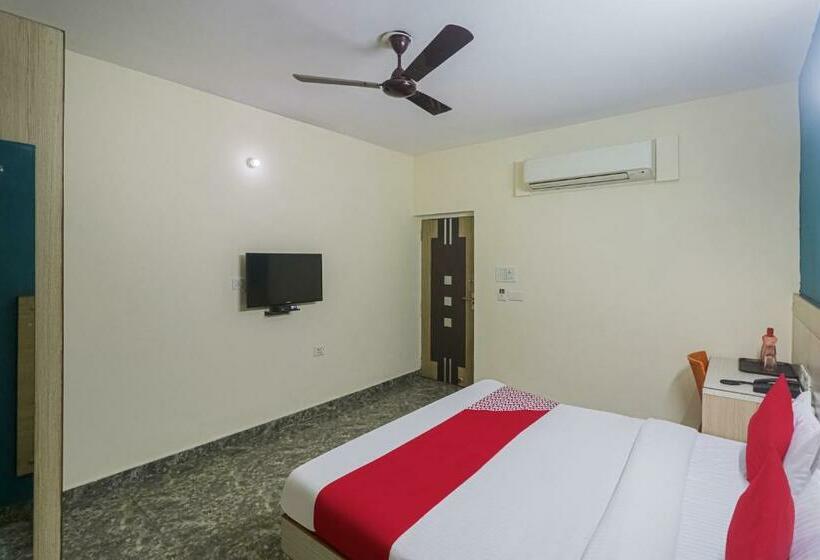 חדר סטנדרט, Capital O Hotel Crown Inn Near Appu Ghar