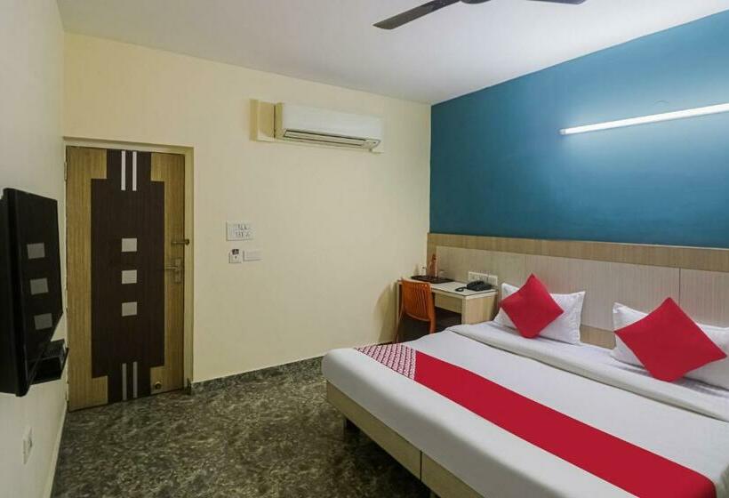 חדר סטנדרט, Capital O Hotel Crown Inn Near Appu Ghar