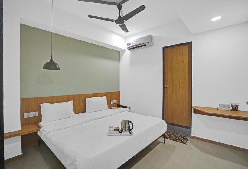 Номер Стандарт, Oyo Flagship 85247 Saarthi