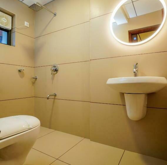 디럭스 룸 킹사이즈 침대, Fern Tree Resort