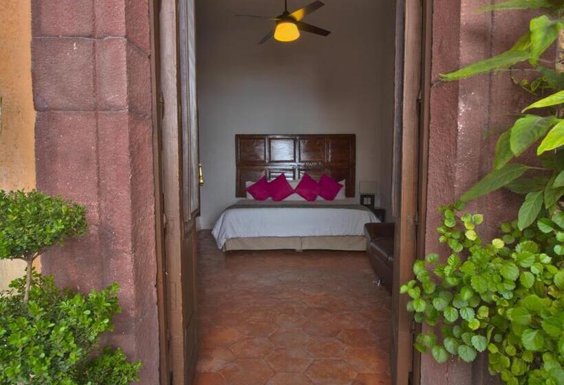 带大床的标准间, Punto 79