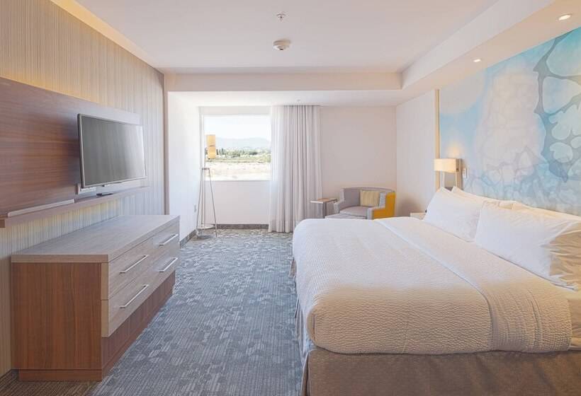 جناح, Courtyard By Marriott Saltillo