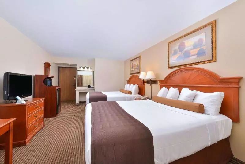 キングサイズベッドのスタンダードルーム, Courtyard By Marriott Saltillo