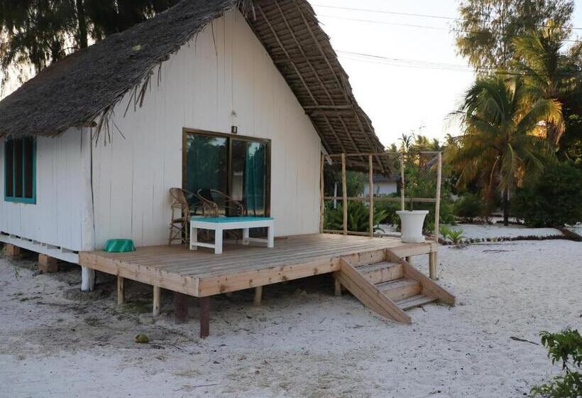 بنجلو قياسى مطل على البحر, Cristal Resort