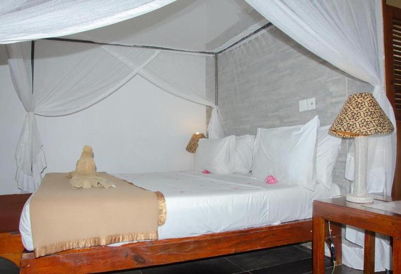 غرفة قياسية مطلّة علي البحر, Cristal Resort