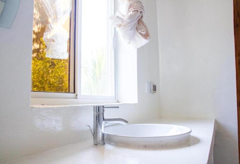 غرفة قياسية مطلّة علي البحر, Cristal Resort