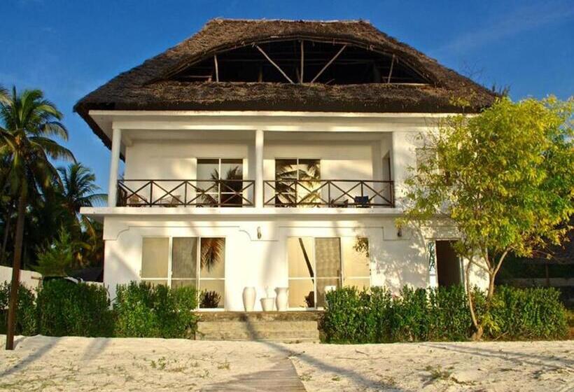 غرفة قياسية مطلّة علي البحر, Cristal Resort