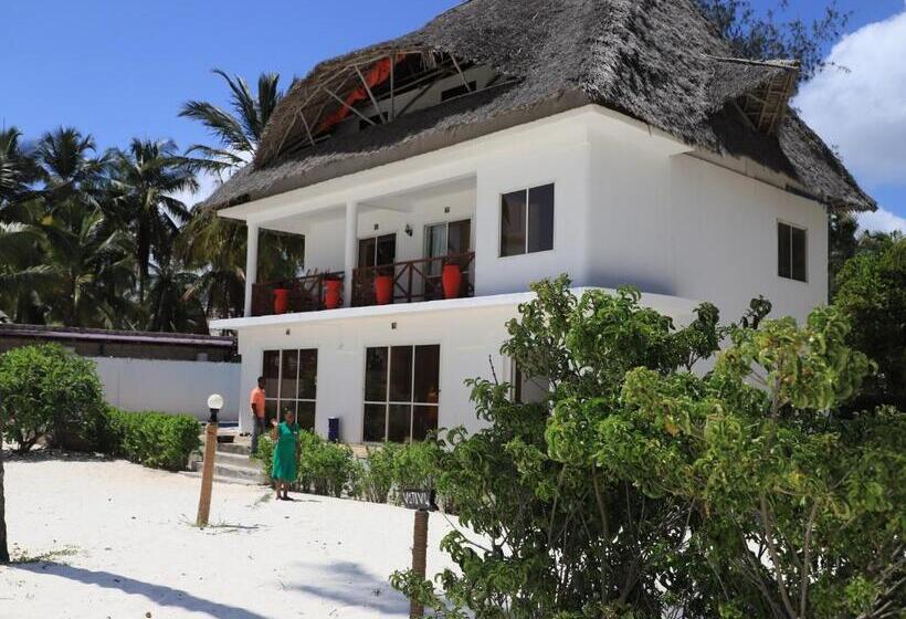 غرفة قياسية مطلّة علي البحر, Cristal Resort