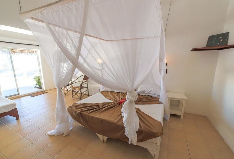 بنجلو قياسى مطل على البحر, Cristal Resort