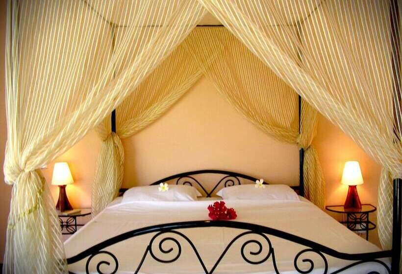 بنجلو ديلوكس, Cristal Resort