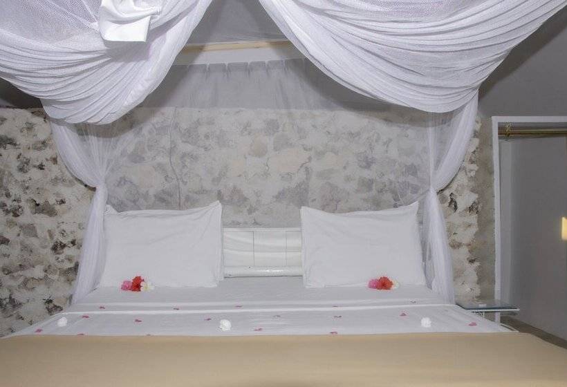 بنجلو قياسى مطل على البحر, Cristal Resort