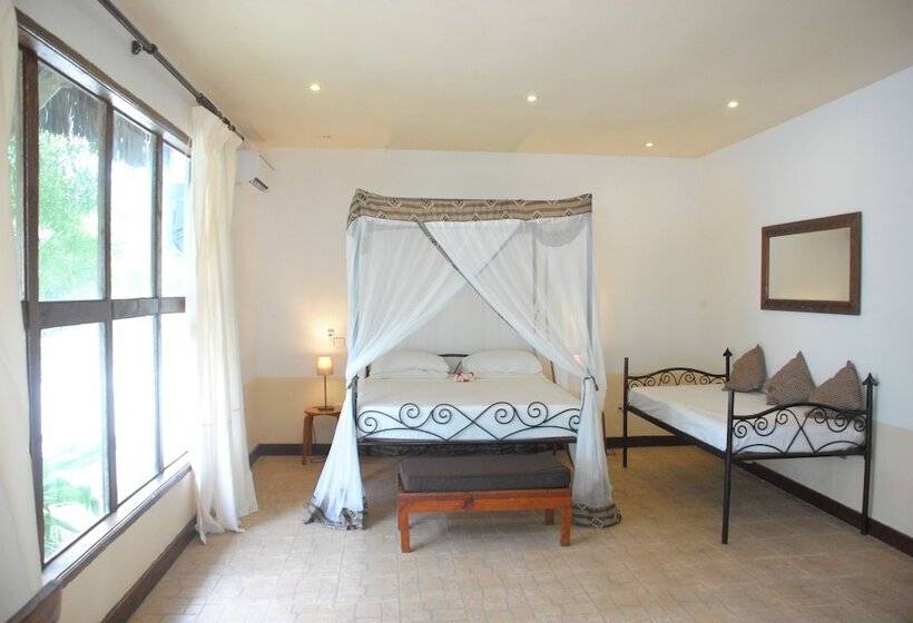 بنجلو ديلوكس, Cristal Resort