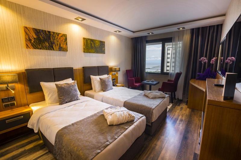 غرفة قياسية مطلّة علي البحر, Cristal Resort