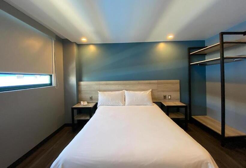 エコノミールーム, Estrella De Oriente