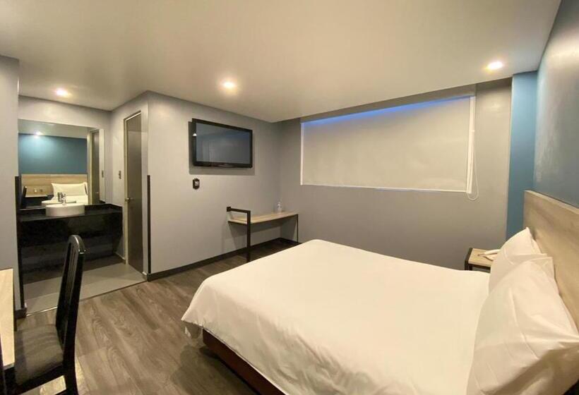 エコノミールーム, Estrella De Oriente