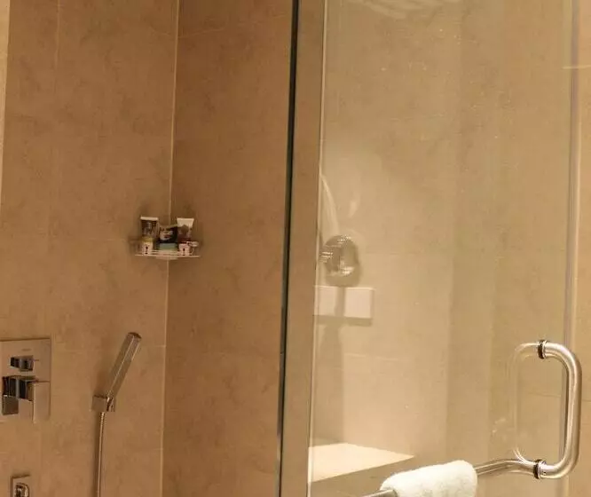デラックスルーム, Mercure Hyderabad Kcp Banjara Hills, An Accor