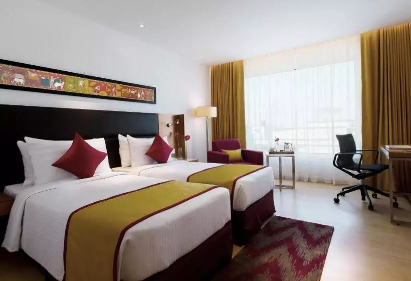 シティビューのスーペリアルーム, Mercure Hyderabad Kcp Banjara Hills, An Accor