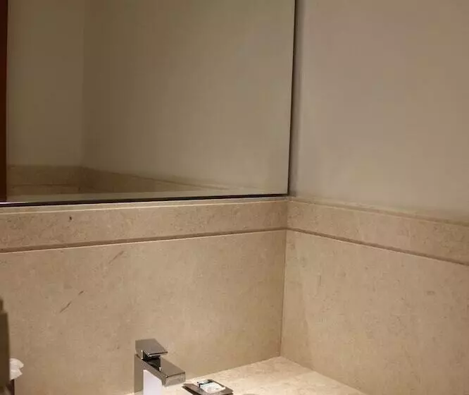 シティビューのスーペリアルーム, Mercure Hyderabad Kcp Banjara Hills, An Accor