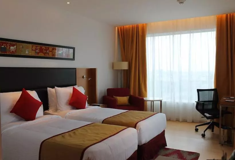 レイクビュースタンダードルーム, Mercure Hyderabad Kcp Banjara Hills, An Accor