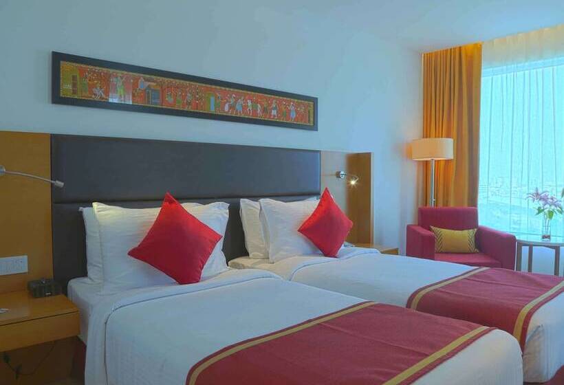 带城市景观的高级房间, Mercure Hyderabad Kcp Banjara Hills, An Accor