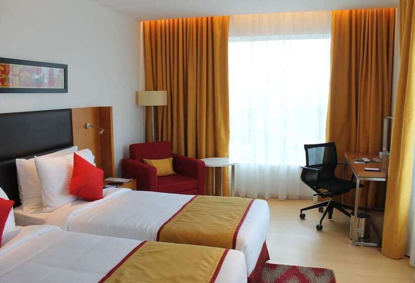 带城市景观的高级房间, Mercure Hyderabad Kcp Banjara Hills, An Accor