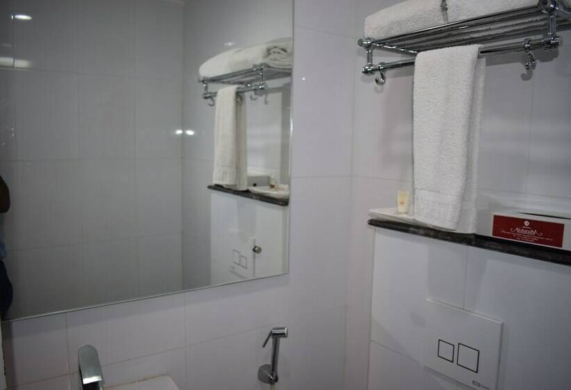 Habitació Deluxe, Aksharadha